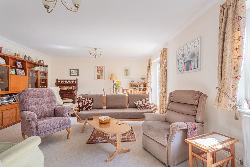 Property photo 3 of 18