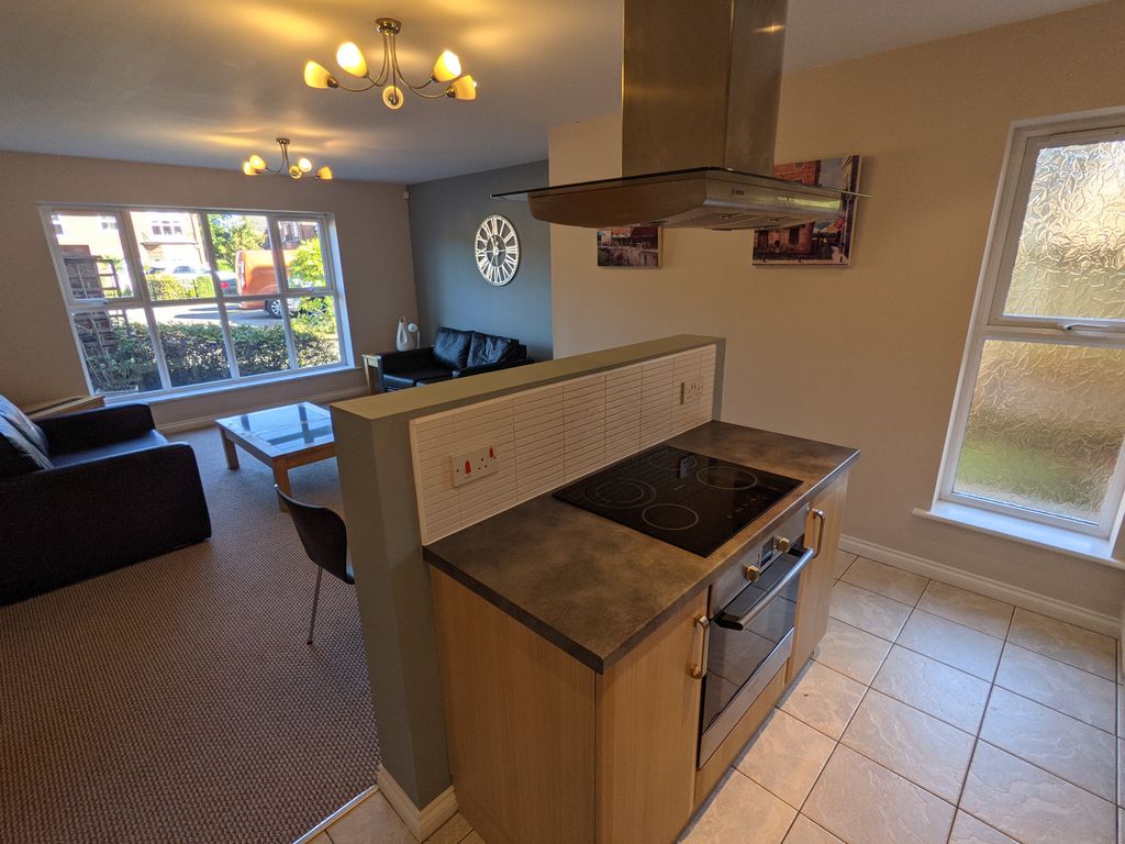 Property photo 2 of 12