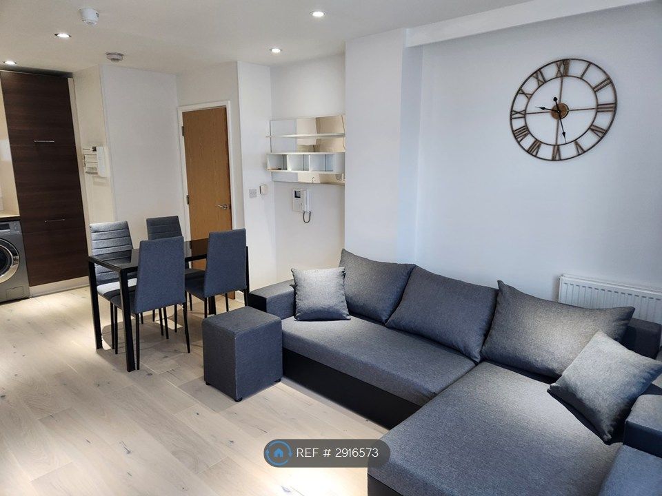 Property photo 3 of 13 Lounge -2
