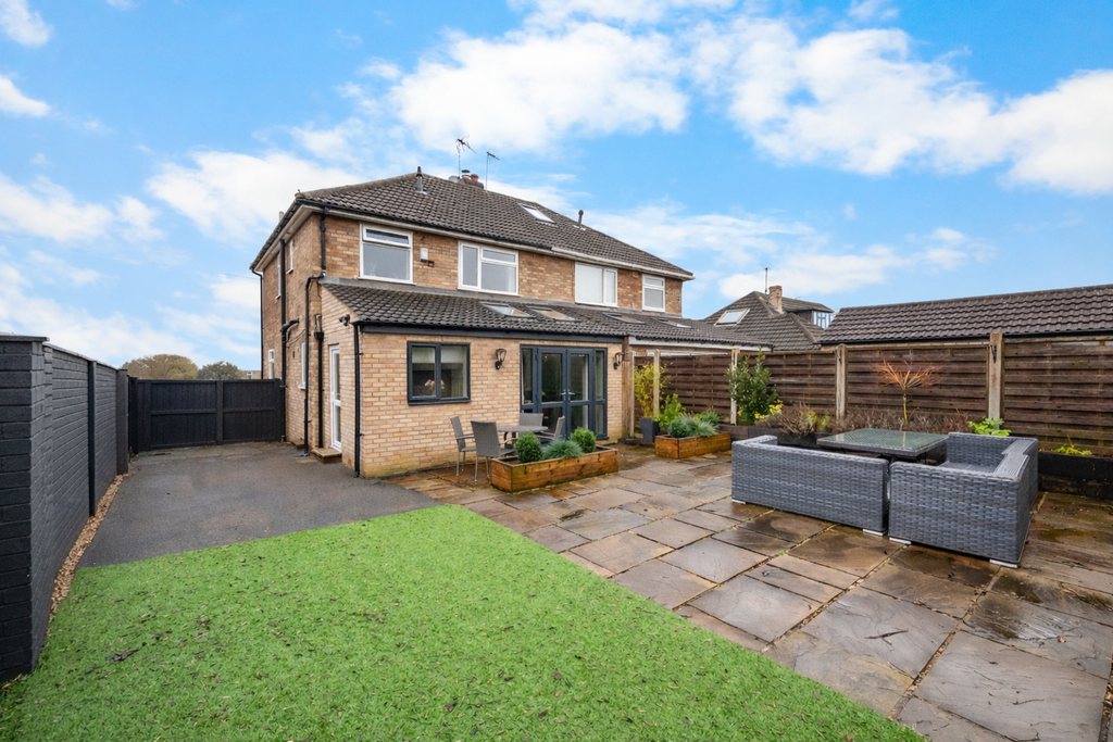 Property photo 3 of 16 7