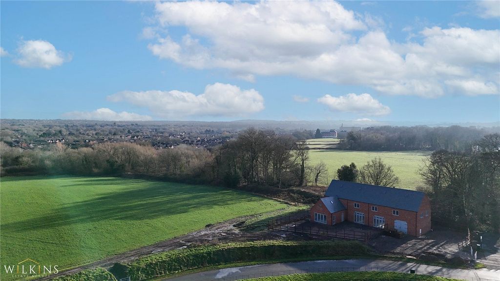 Property photo 3 of 15 Picture No. 05