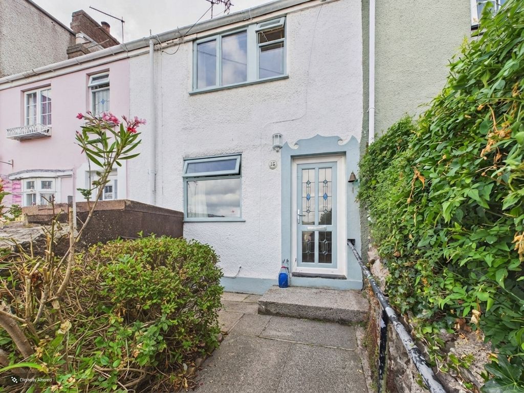 Property photo 1 of 28