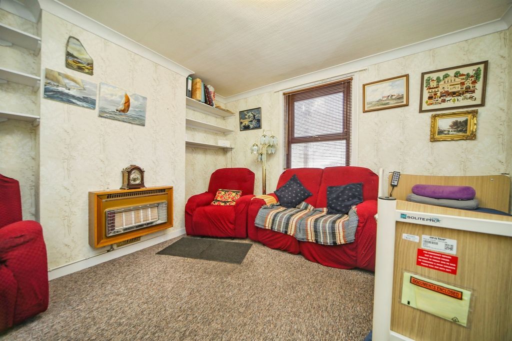 Property photo 3 of 16