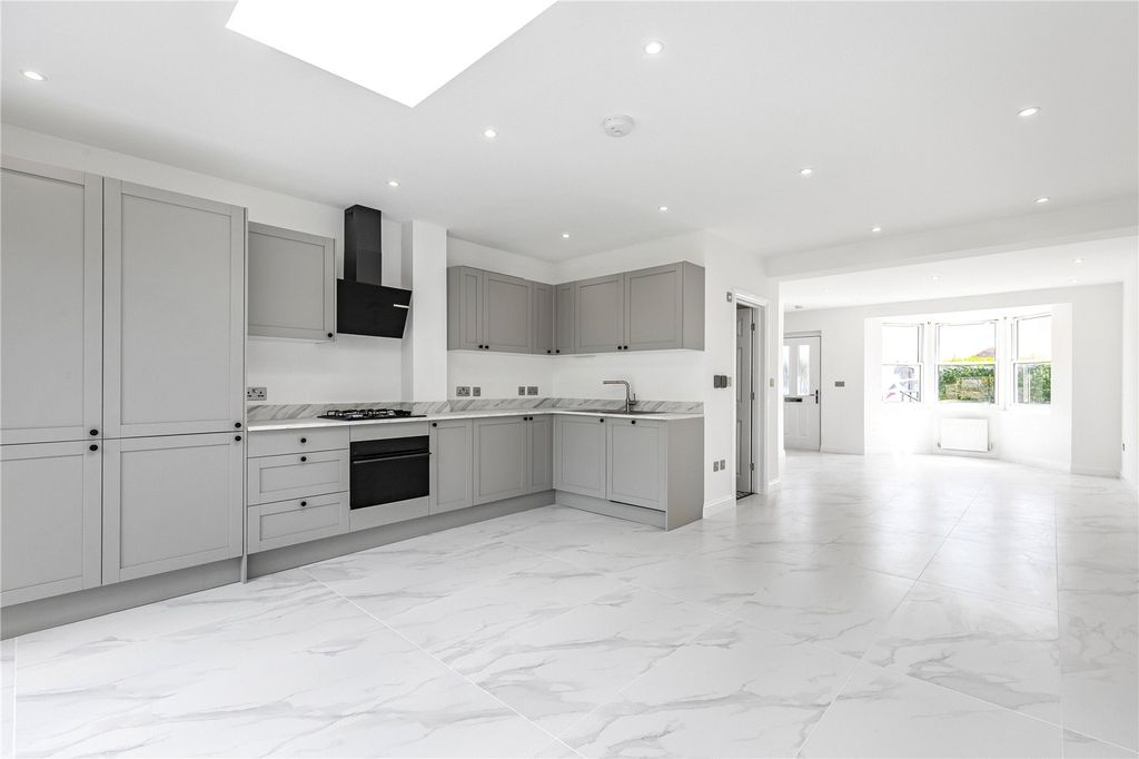 Property photo 1 of 9 Reception Room