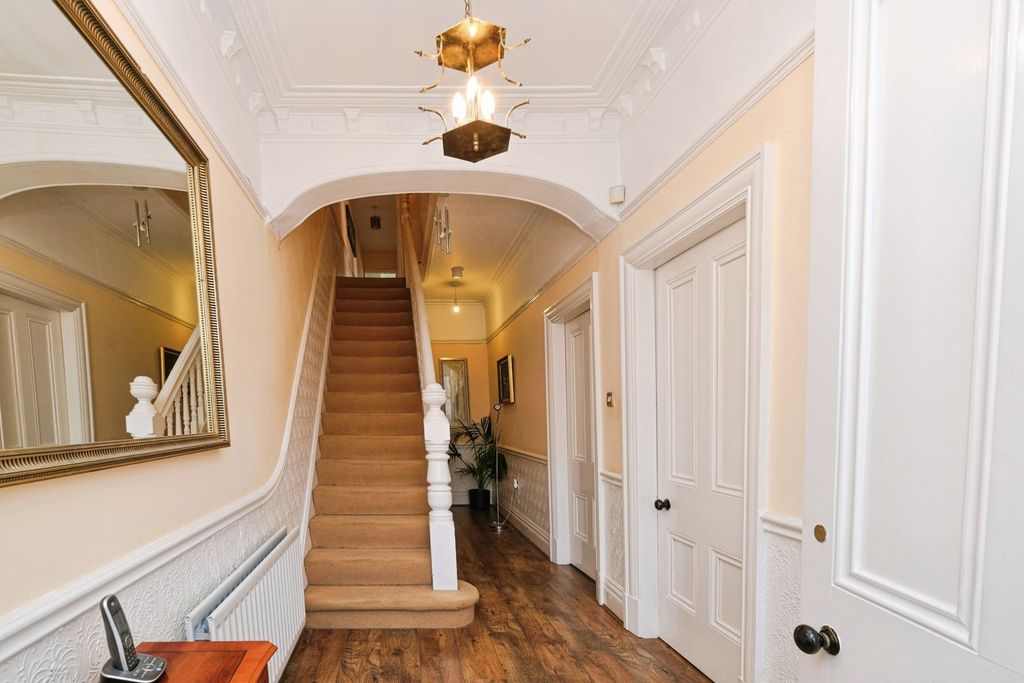 Property photo 2 of 24 Pbox-Img.Jpg