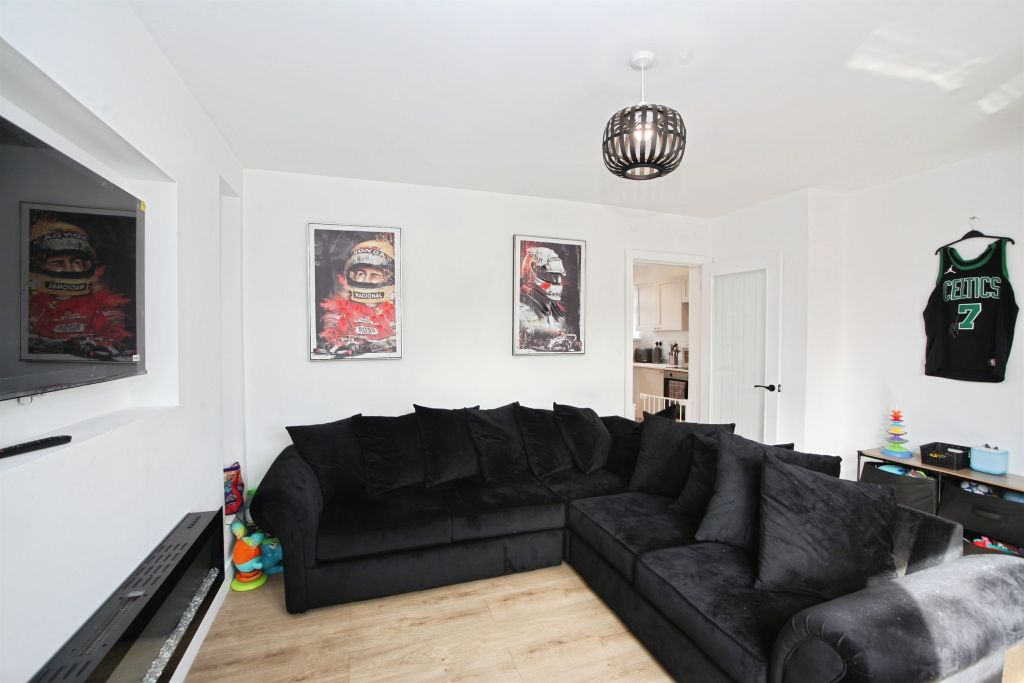 Property photo 3 of 22