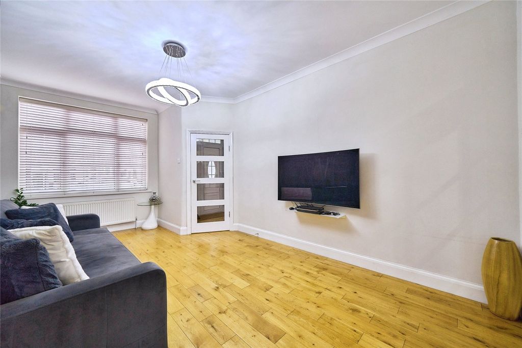 Property photo 3 of 24 Picture No. 50