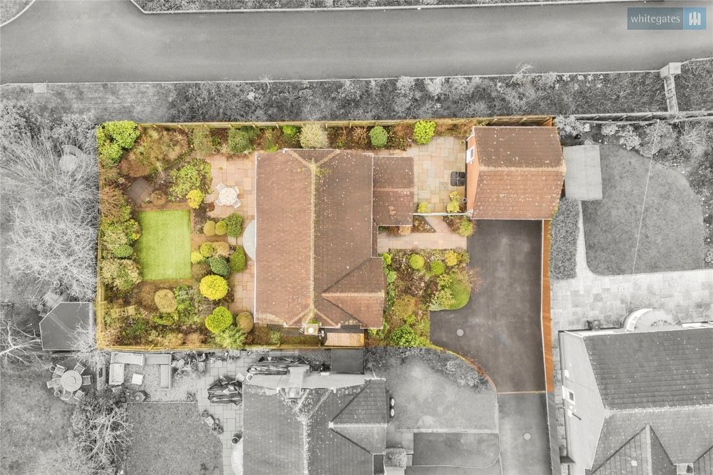 Property photo 2 of 27 Picture No. 37