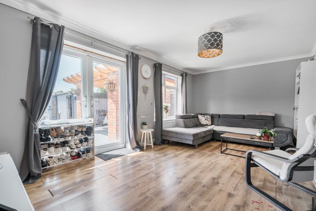 Property photo 3 of 21