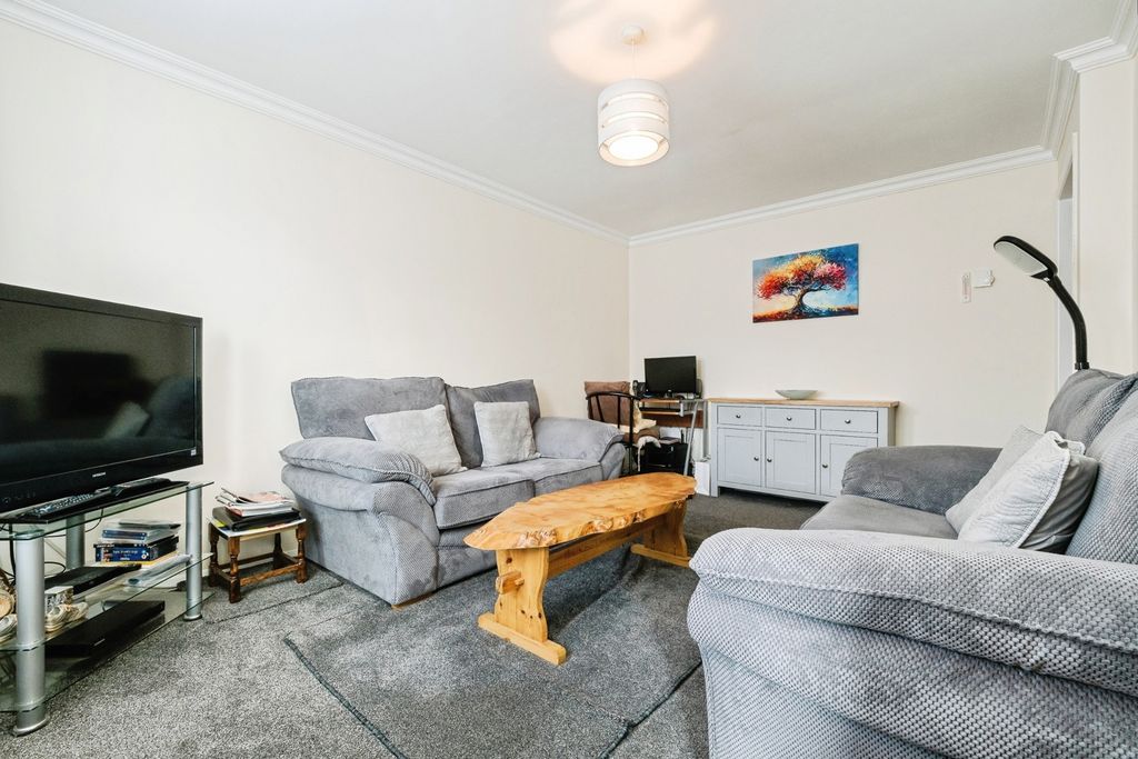 Property photo 2 of 31 Pbox-Img.Jpg