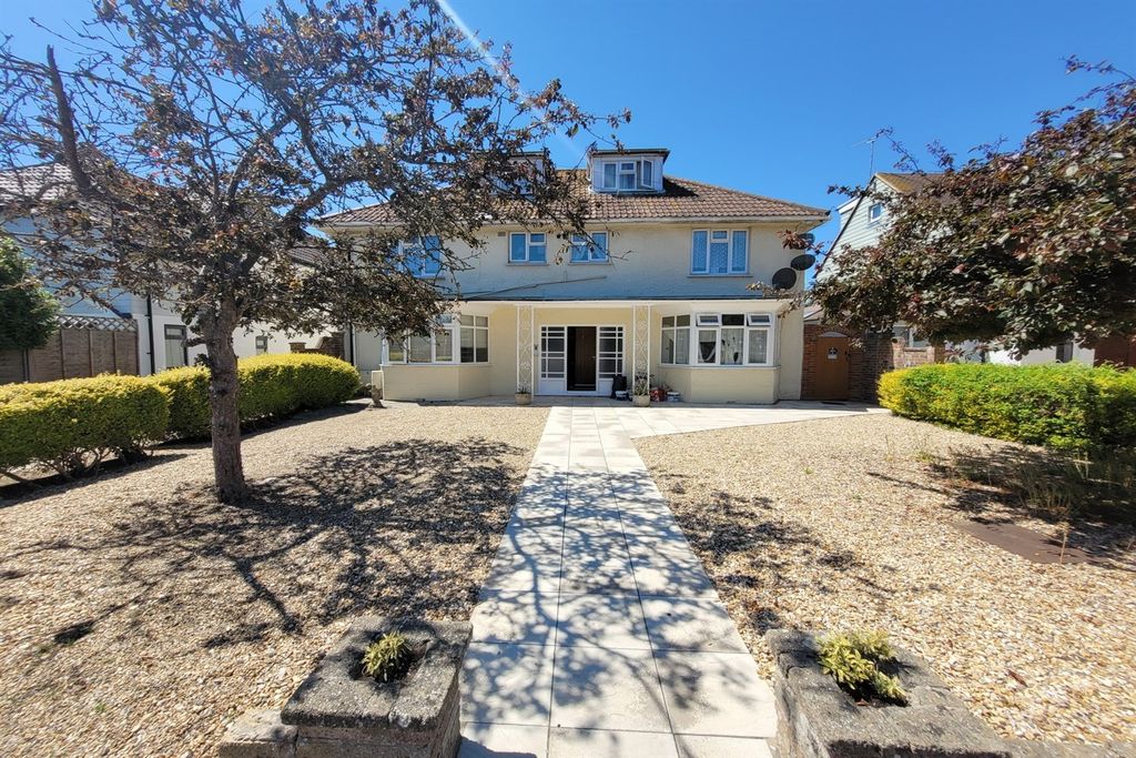 Property photo 1 of 9 (Main)