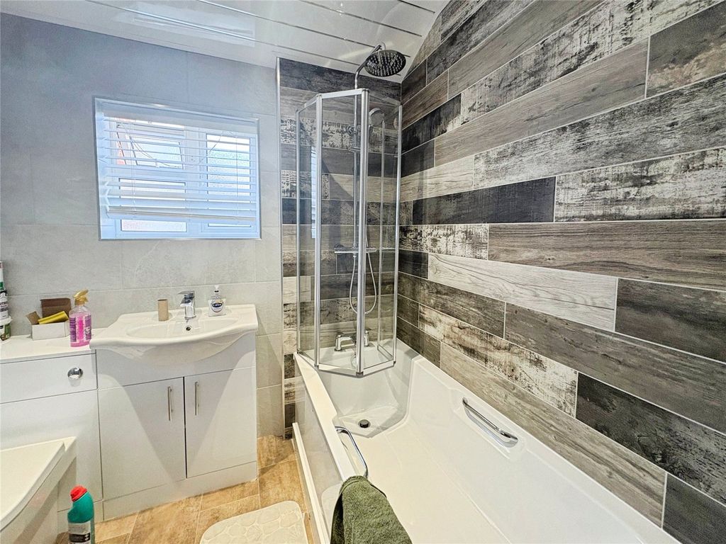 Property photo 2 of 5 Bathroom