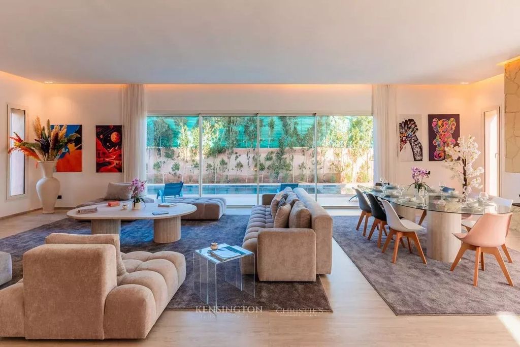 Property photo 3 of 27