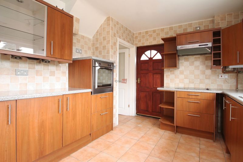 Property photo 3 of 8 Photo 5