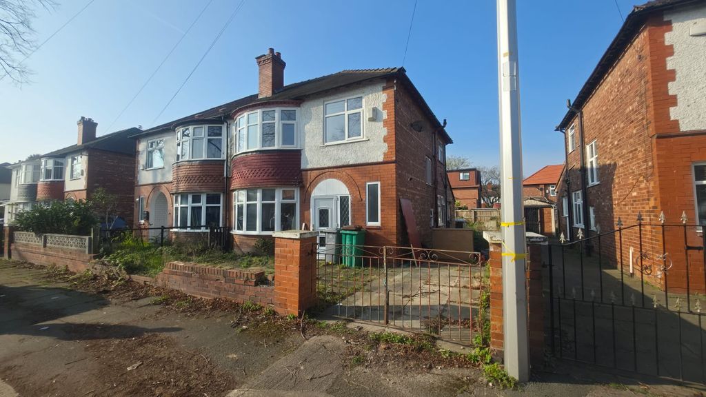 Property photo 2 of 31