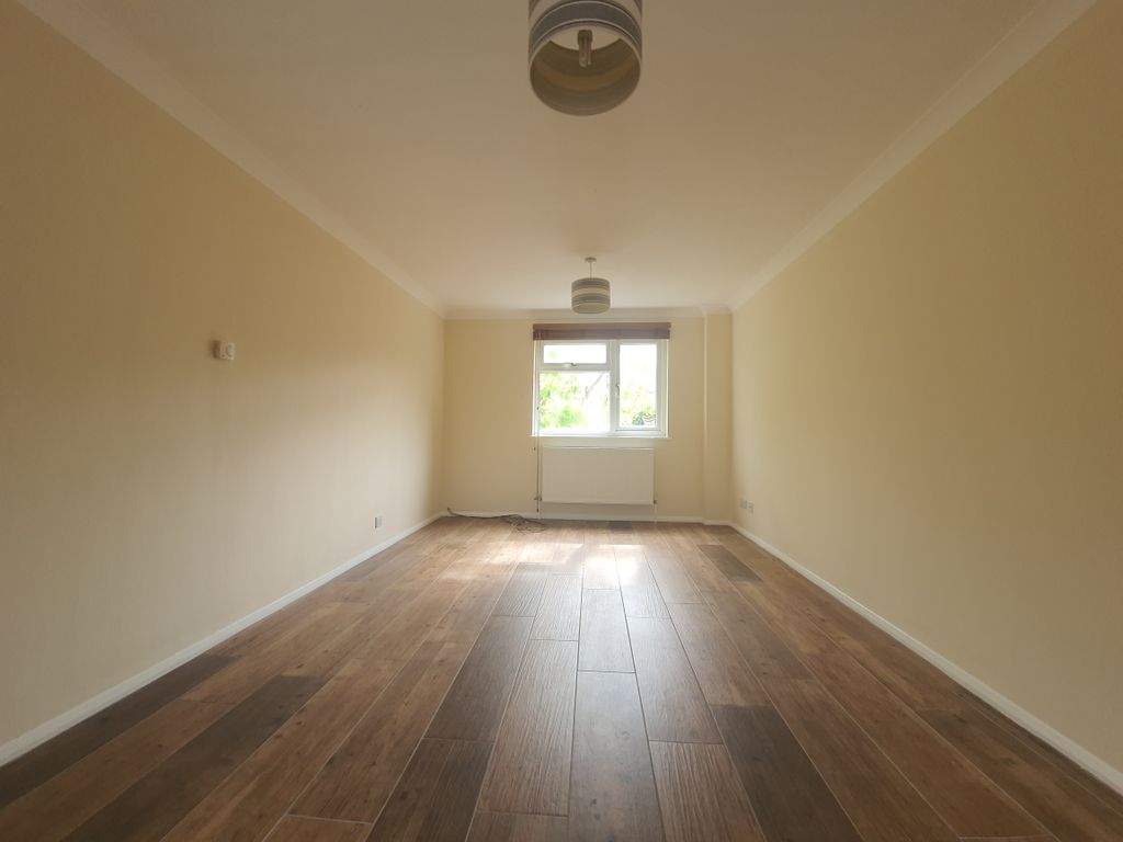 Property photo 2 of 6 Lounge / Diner