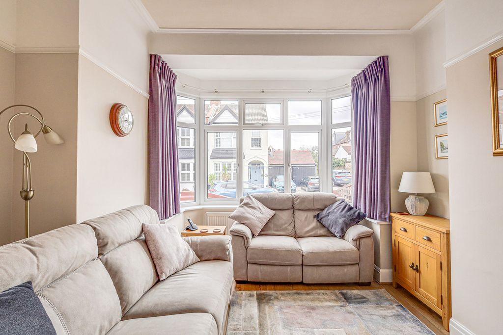 Property photo 3 of 21