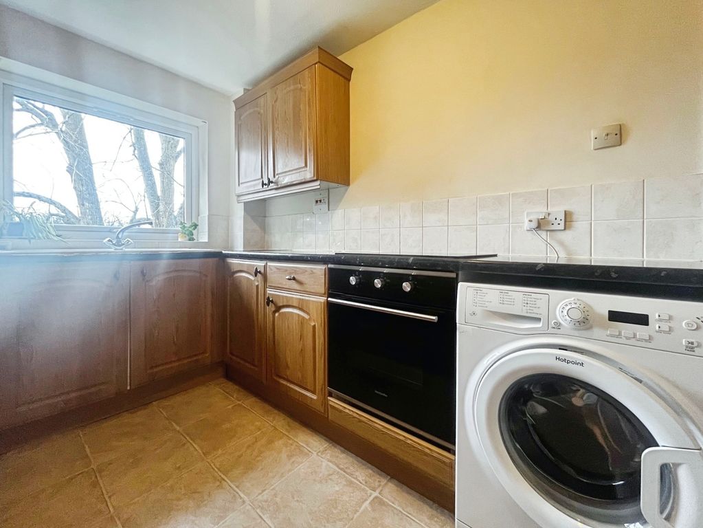 Property photo 3 of 9 Pbox-Img.Jpg