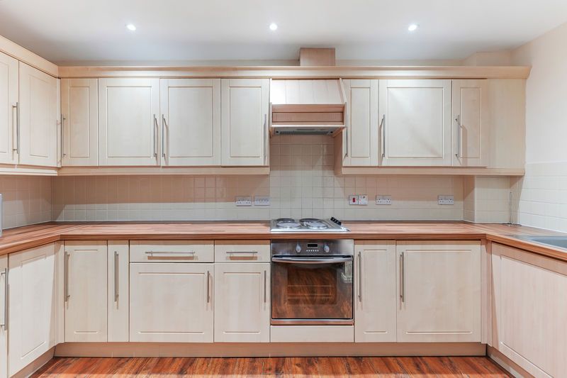 Property photo 2 of 19 Kitchen