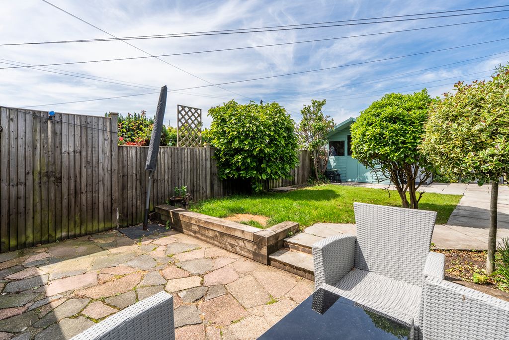 Property photo 3 of 16