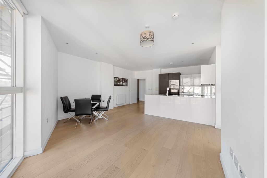 Property photo 1 of 14 094A9366