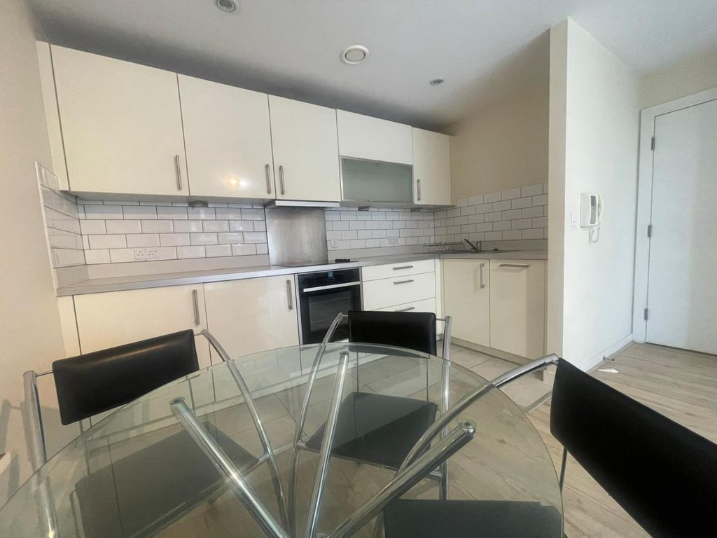 Property photo 3 of 13 Kitchen