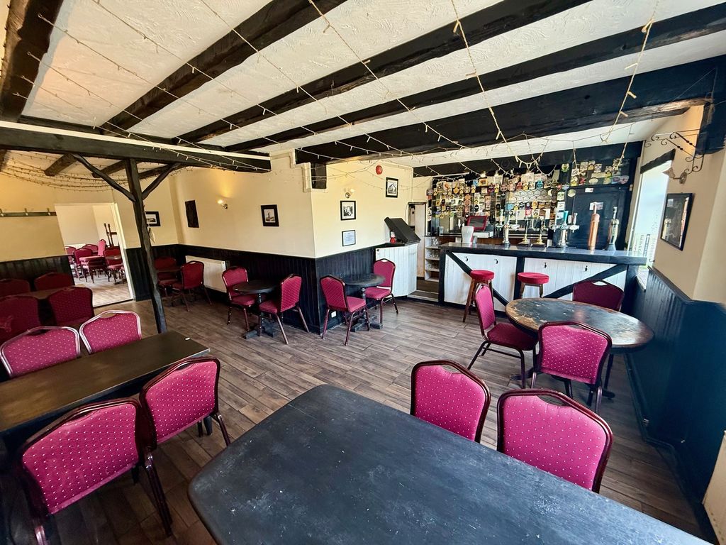 Property photo 3 of 11