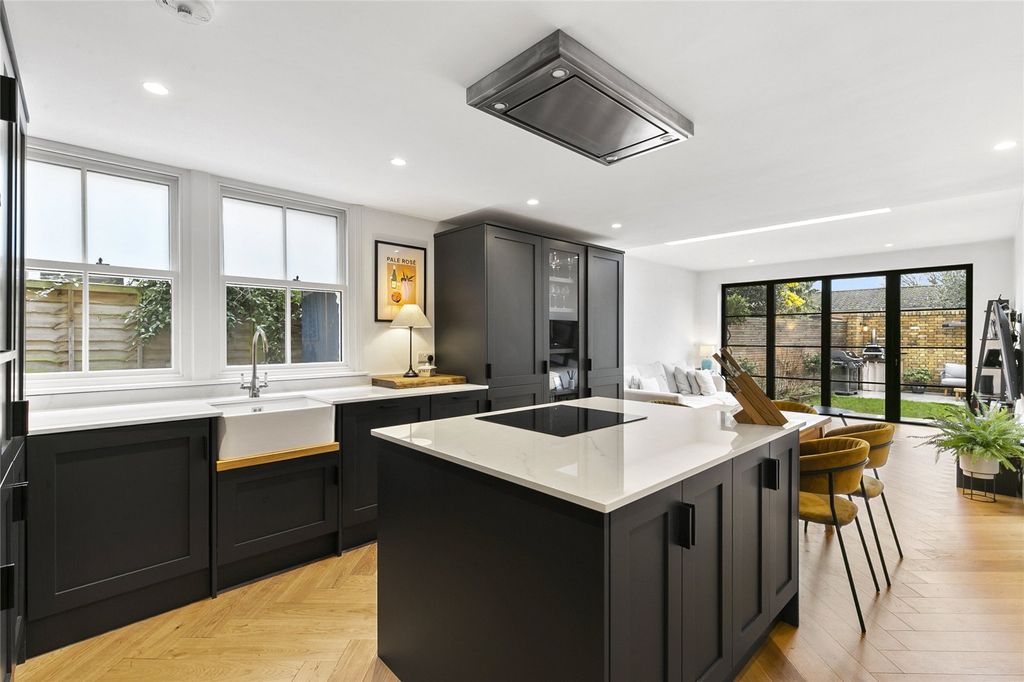 Property photo 1 of 16 Picture No. 20