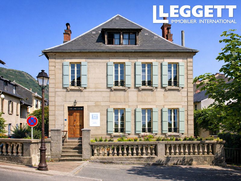 Property photo 1 of 10