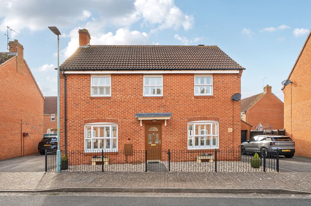 Property photo 2 of 22 1432754-20-69c177...