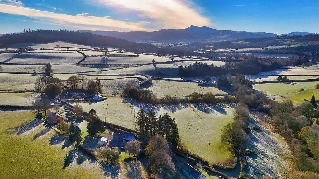 Property photo 2 of 40 Not Specified