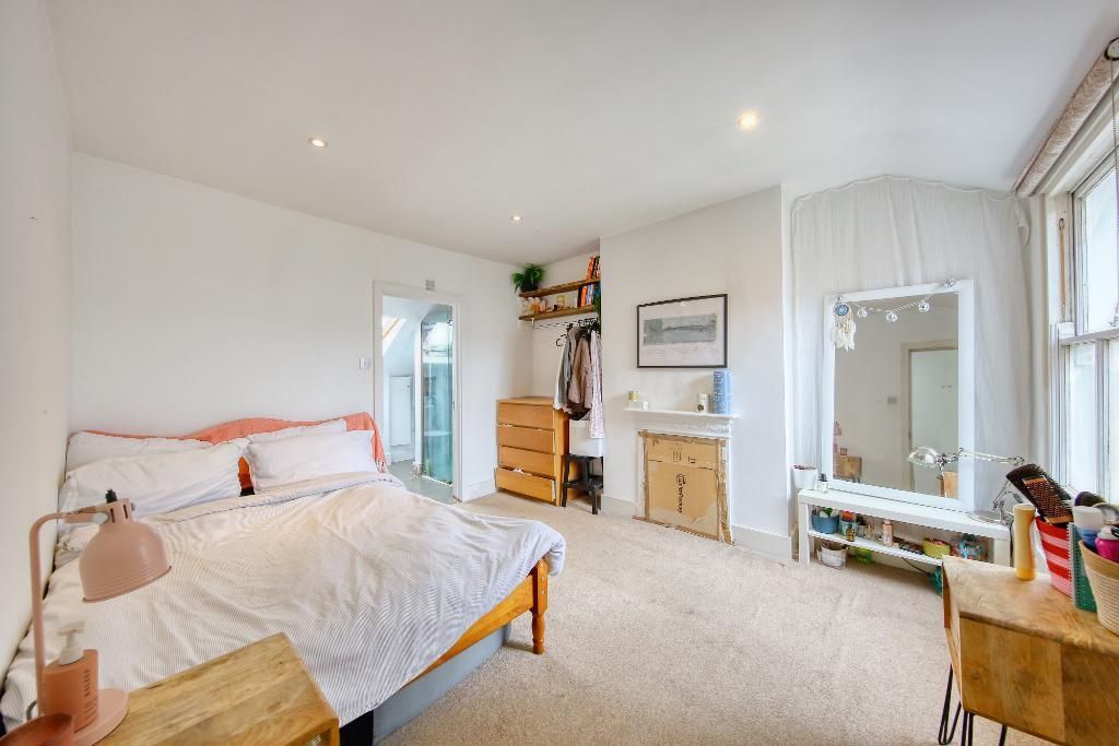 Property photo 3 of 10 Photo 3