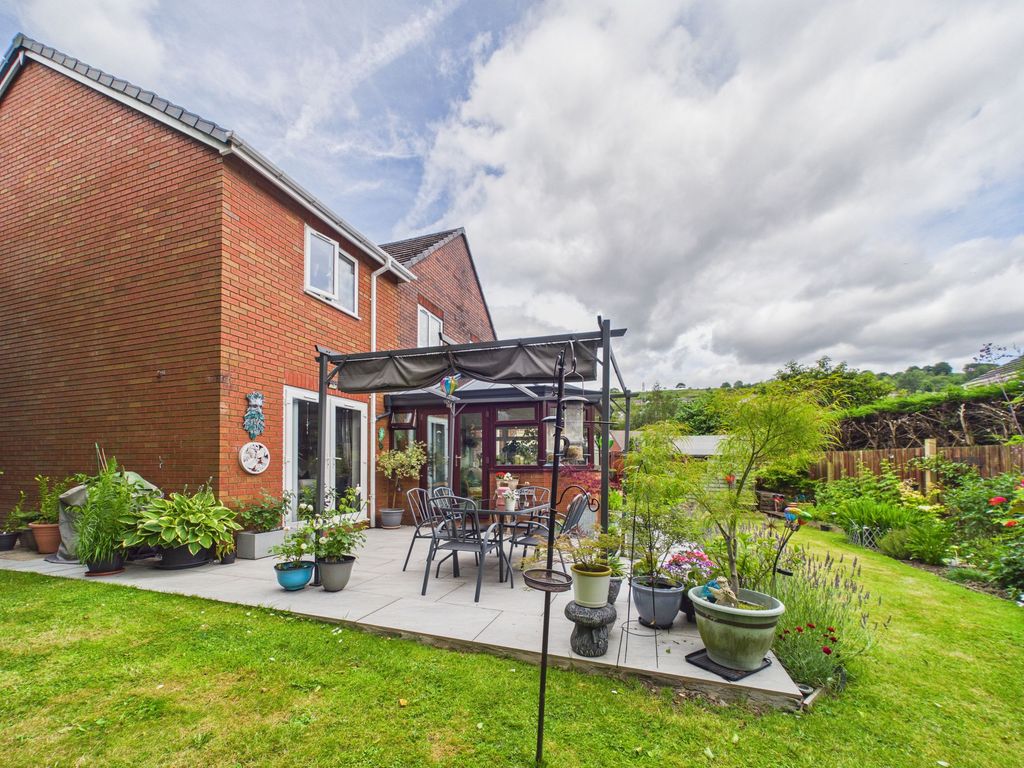 Property photo 1 of 50