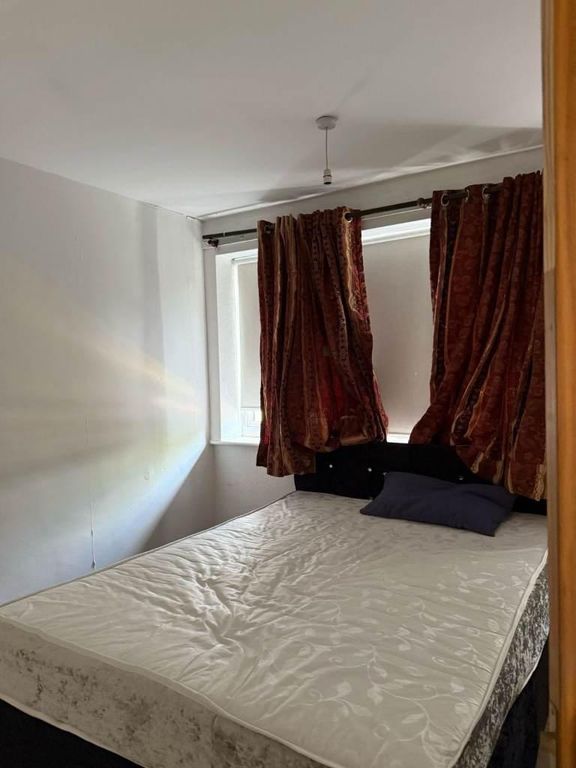 Property photo 2 of 8 Photo 2