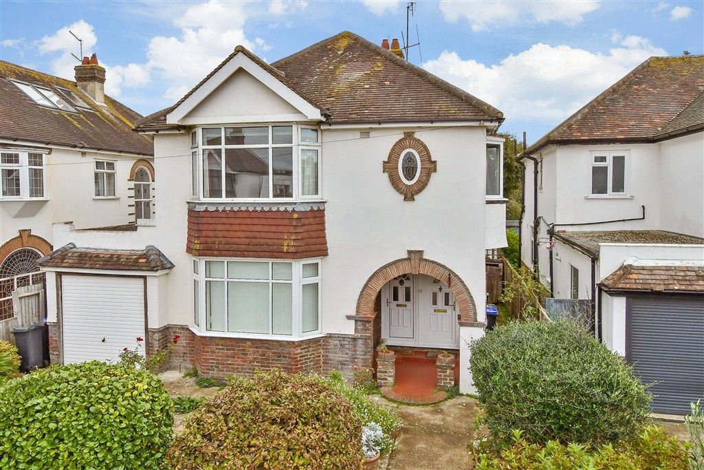 Property photo 2 of 17 External (Web)