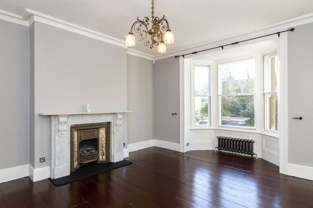 Property photo 2 of 14 Picture No. 29