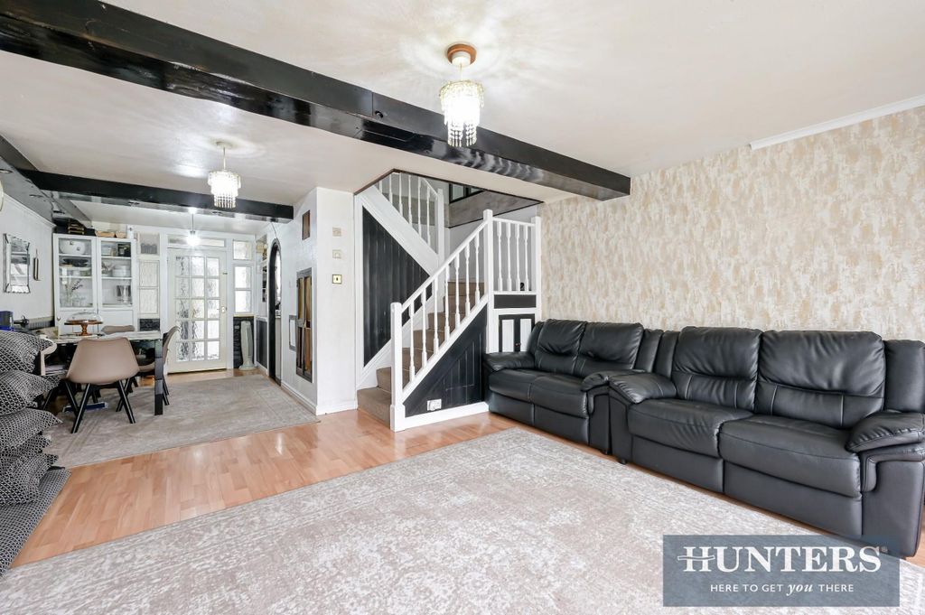 Property photo 2 of 12 Redwood Estate (3).Jpg