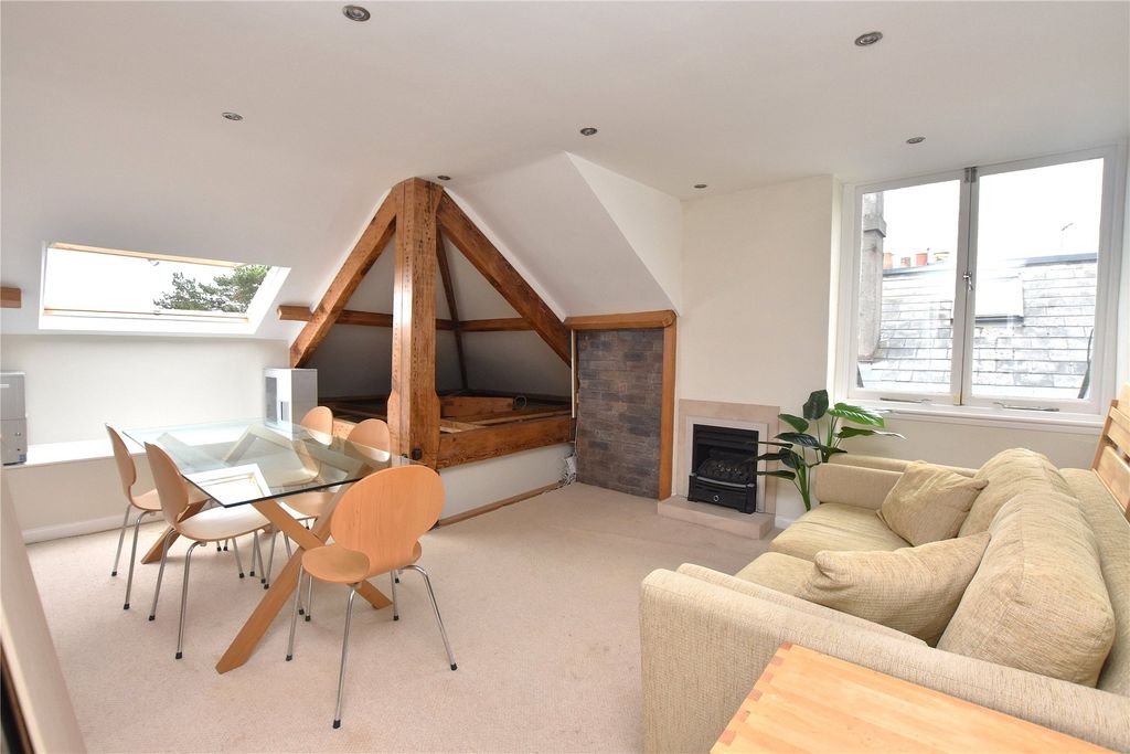 Property photo 3 of 12 Picture No. 05