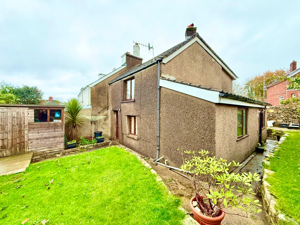 Property photo 2 of 23