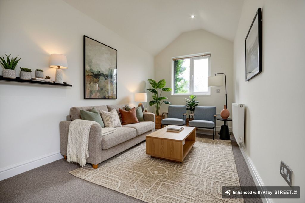 Property photo 3 of 25 Study / Snug - Virtual Staging