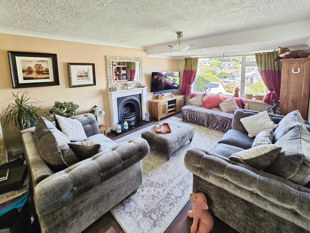 Property photo 2 of 17 2 - Pbox-Img.Jpg