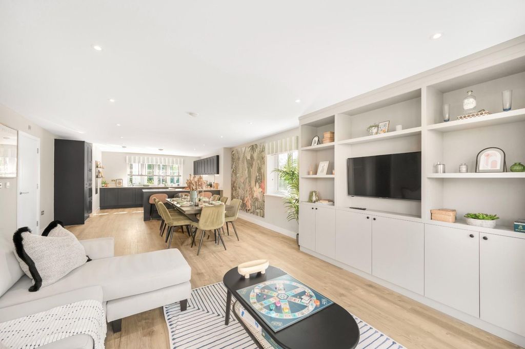 Property photo 3 of 28 Kitchen/Dining/Family Room