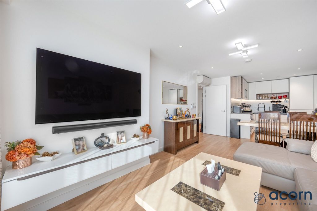 Property photo 3 of 17 Picture No. 19