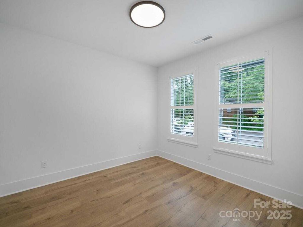 Property photo 2 of 42 <Alttext/>