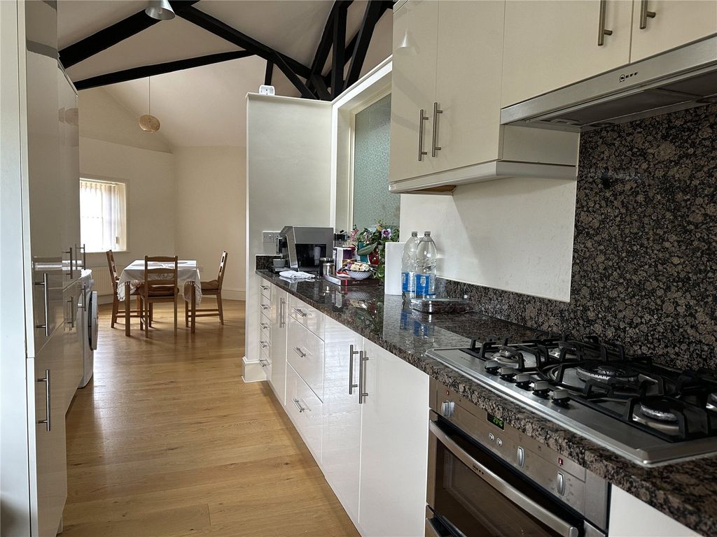 Property photo 3 of 17 Picture No. 09