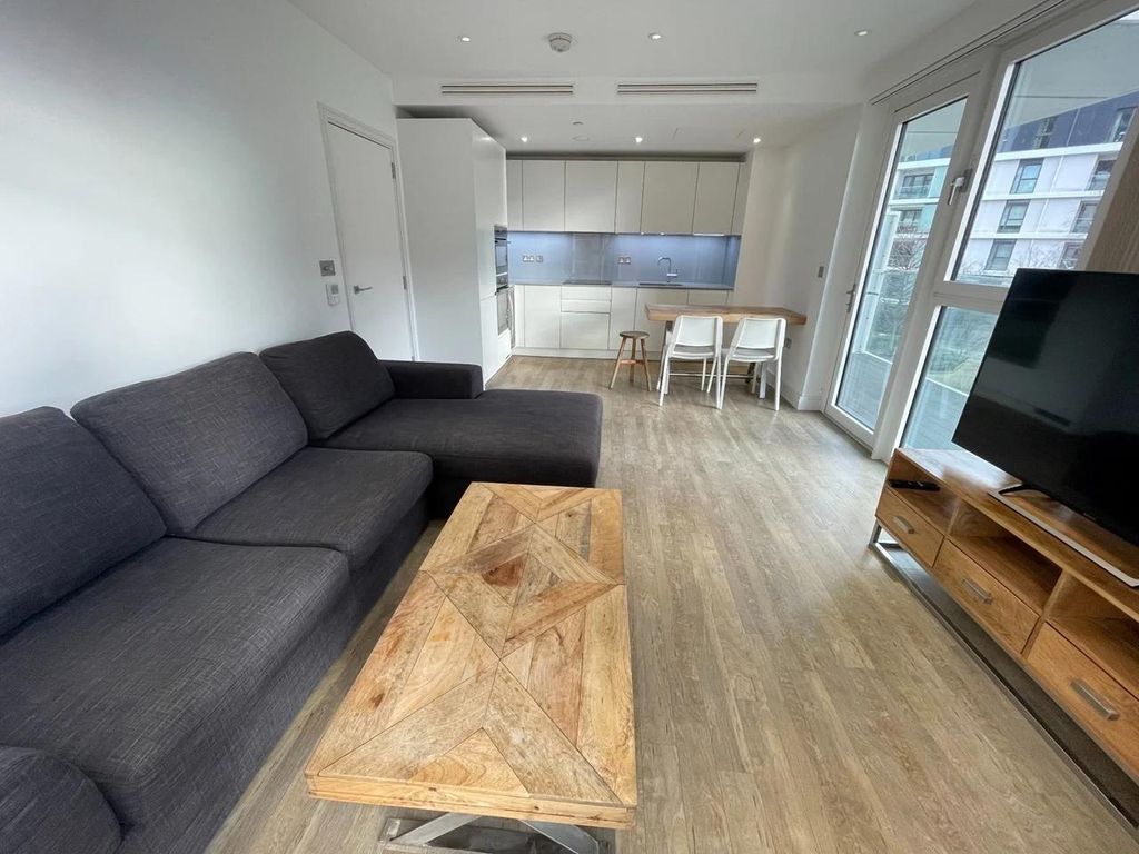 Property photo 2 of 19