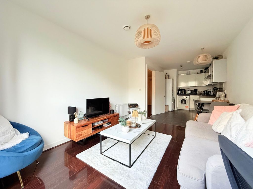 Property photo 1 of 6
