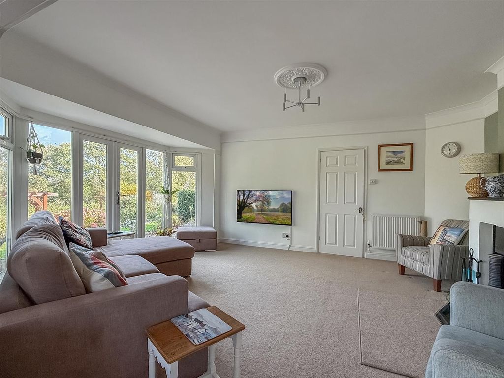 Property photo 3 of 42 Living Room