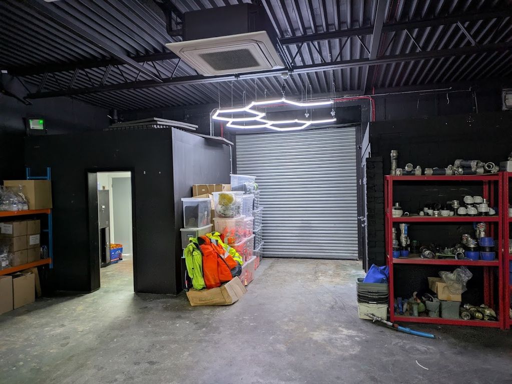 Property photo 2 of 3