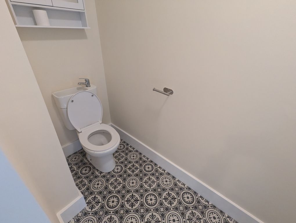 Property photo 3 of 9